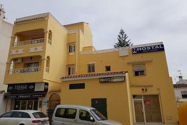 פנסיון Hostal San Luis