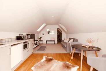 تختخواب و صبحانه Hiwinui Country Estate