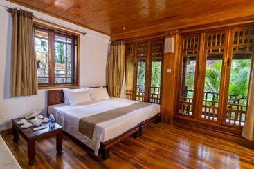 هتل Old Town Resort Phu Quoc