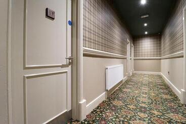 酒店 The Bridge Inn