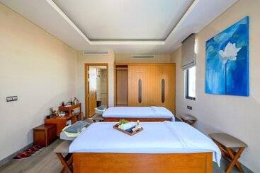 هتل Wyndham Grand Kn Paradise Cam Ranh