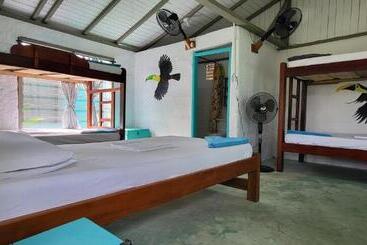 هتل Cabañas Los Almendros