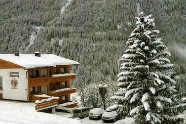 پانسیون Gastehaus Alpenruh