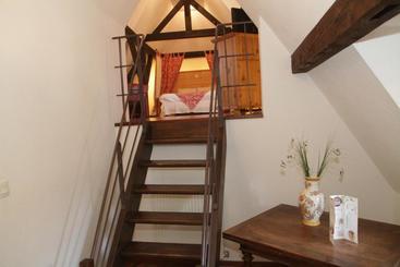 هتل Auberge Du Rempart