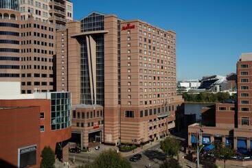 호텔 Cincinnati Marriott At Rivercenter