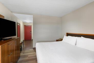 Holiday Inn Express Hotel & Suites King Of Prussia, An Ihg