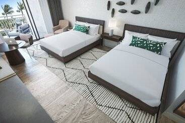 Отель Maui Coast