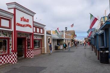 فندق The Monterey