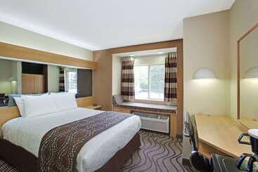 Microtel Inn By Wyndham University Place