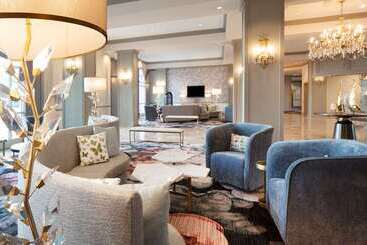 استراحتگاه Hilton Atlanta/marietta Hotel & Conference Center
