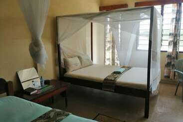 Пансион Diani Classic Guest House