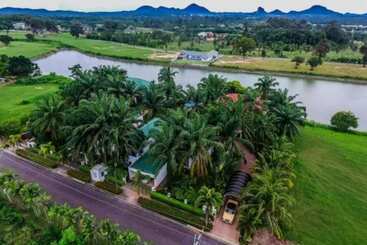 דירות לתיירים Pattaya Yuehu Phoenix Deluxe Villa 5room