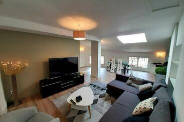 ツーリストアパートメント Appartement, Loft Aux Portes De Toulouse