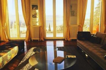 צימר Château Ollé Laprune