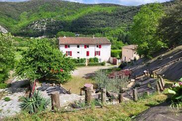 별장 Chambre D Hôte Le Clos D Audio à Riols