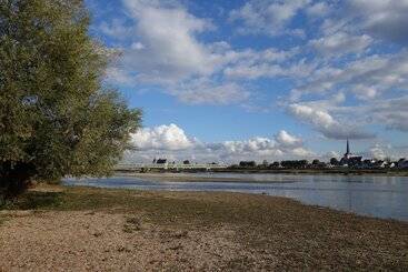 ホテル Camping Le Jardin De Sully