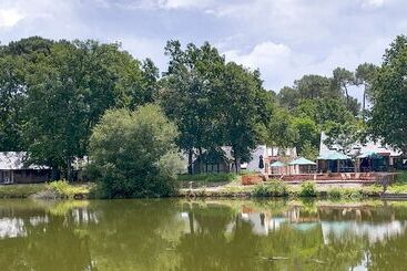 酒店 Village Huttopia Lac De Rillé