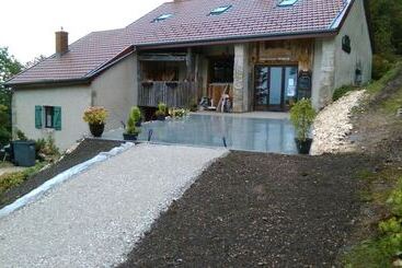 بنسيون La Grange De L'errance