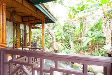 Sinouk Coffee Resort