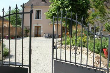 茅舍 Au Pays De Jacquou : Chambre D’hôtes Et Table D’hôtes