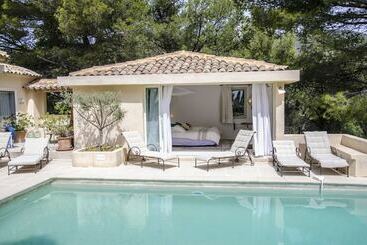 مبيت وإفطار L’éléphant De Vaugines