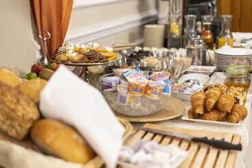 호텔 Rezydencja Dwor Polski