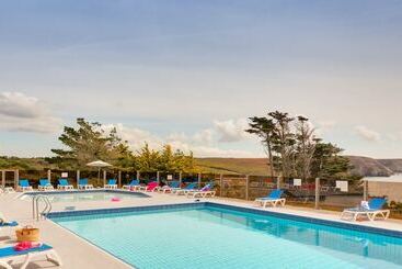 בית מלון כפרי Village Vacances De Pen Hir