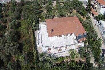 פנסיון Naftilos Skiathos