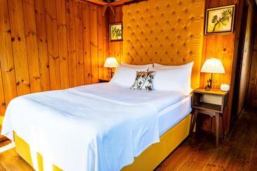 민박 Lavanda Restaurant With Rooms