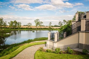 Отель Pałac Komierowo