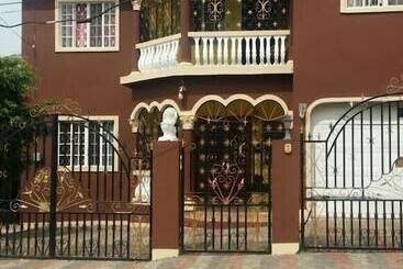 פנסיון Diamonds