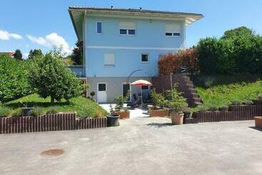 Pension Maison D Hôtes Bleu Cudrefin