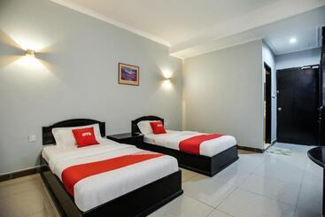 فندق Bestfriend By Oyo Rooms