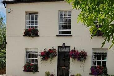 ペンション Berwick House