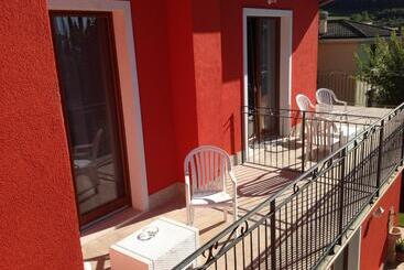 민박 G&g Bed&breakfast And Apartments