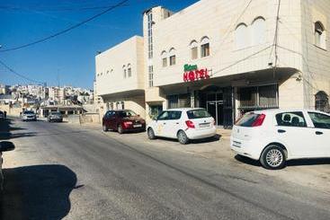 Hebron Hotel فندق الخليل