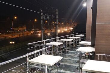 ホテル Ops Panchla