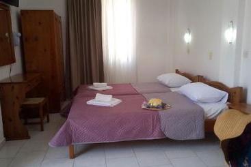 هتل Vaso Apartments