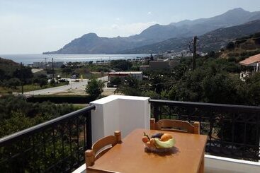 ツーリストアパートメント Orama Apartments