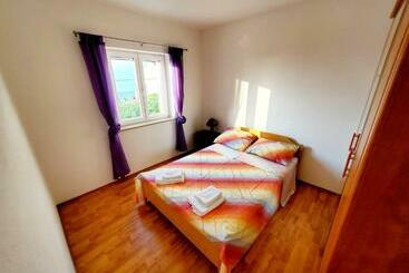 游客公寓 Apartmani Tanja