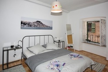 游客公寓 Apartment Kiara šibenik