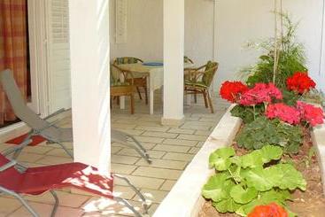 游客公寓 Apartments Fran Only 150m From Beach