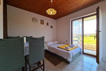 شقق خاصة سياحية Apartments Zlatko 1397