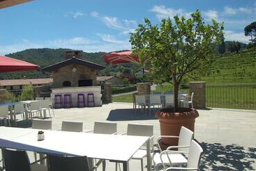 호텔 Tata O Family Spa & Resort