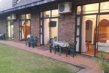 بنسيون Harties Wellness Centre & Accommodation