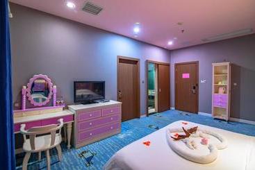 هتل Ramada Encore By Wyndham Guangzhou Panyu