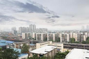 هتل Urba  · Shahe North Station Liuzhou