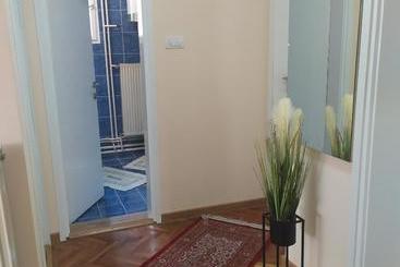 هاستل Apartment   Jona