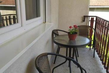هاستل Apartment   Jona