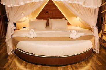 Отель Igabara Hobbit House